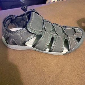Khombu Men's Sandals